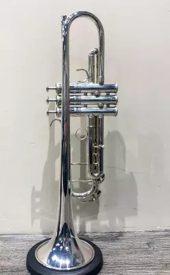 Yamaha Band - Xeno (II) Bb Trumpet - ML Bore - Gold Brass Bell - Silver Plated 2